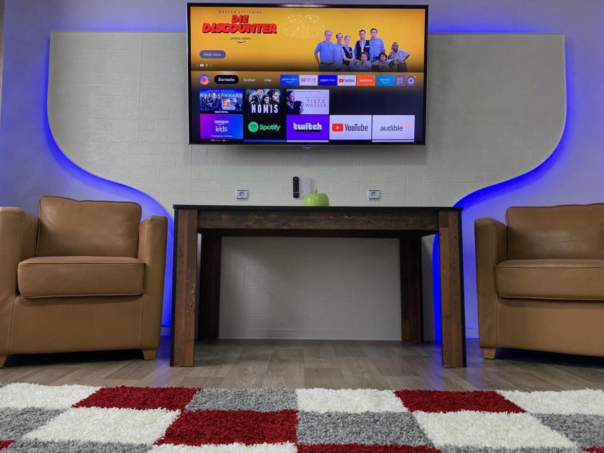 Best-Preis -Gold Suite- Mit Netflix, Self-Check-In, Ebike Ladestation, Fahrradraum, Wlan, Netflix Und Massagesessel - Direkt Am Elberadweg Im Herzen Von Wittenberge Esterno foto