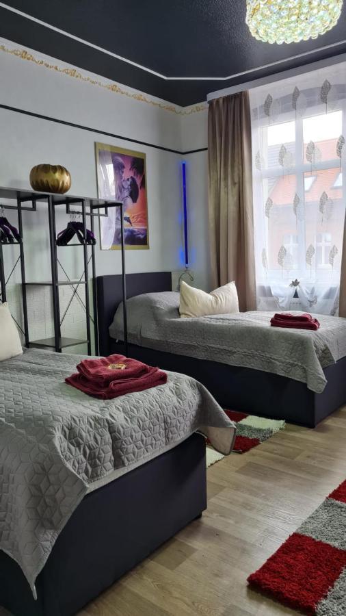 Best-Preis -Gold Suite- Mit Netflix, Self-Check-In, Ebike Ladestation, Fahrradraum, Wlan, Netflix Und Massagesessel - Direkt Am Elberadweg Im Herzen Von Wittenberge Esterno foto