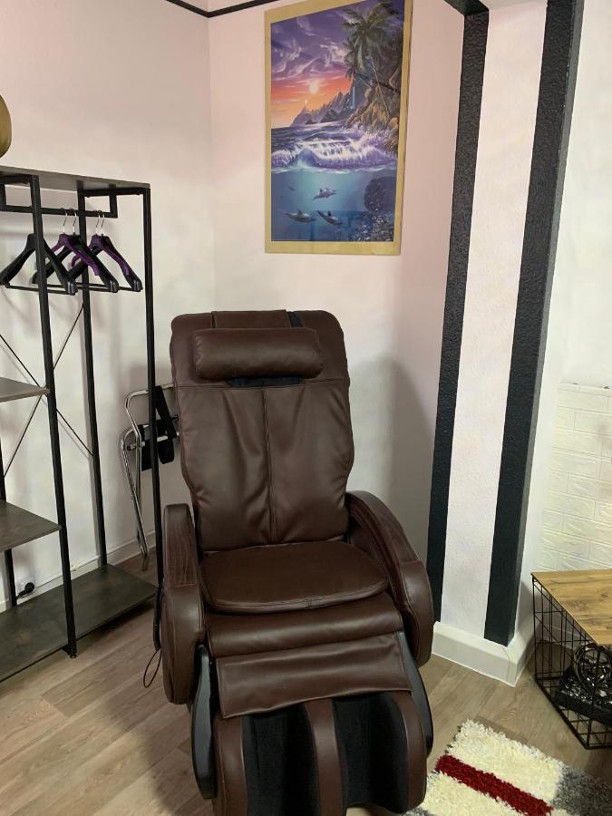 Best-Preis -Gold Suite- Mit Netflix, Self-Check-In, Ebike Ladestation, Fahrradraum, Wlan, Netflix Und Massagesessel - Direkt Am Elberadweg Im Herzen Von Wittenberge Esterno foto